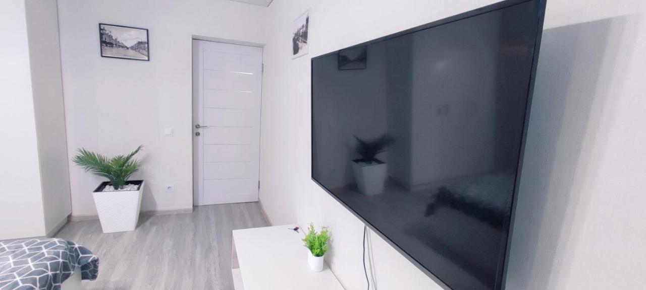 Large Apartment Near The Airport And City Center Kischinau Exterior foto