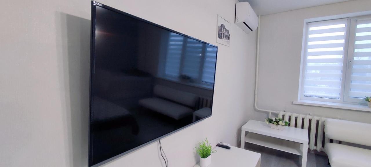 Large Apartment Near The Airport And City Center Kischinau Exterior foto